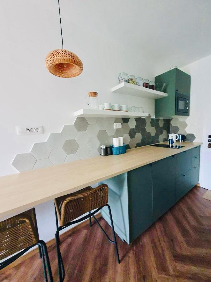 Coastolanyi B201 @Balaton Apartment Balatonfured Ngoại thất bức ảnh